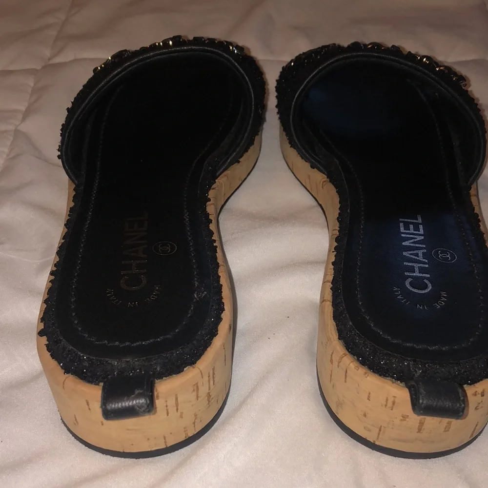 Autentic CHANEL sandals - Picture 4 of 9